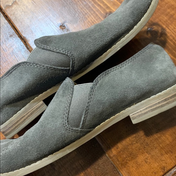 Franco Sarto Gray Suede Slip on Loafers - Picture 2 of 4